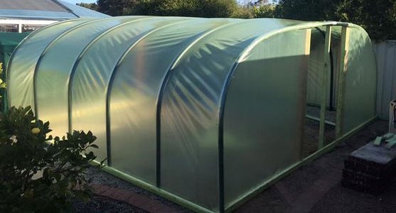 جنس مناسب پوشش‌های گلخانه بر اساس محیط